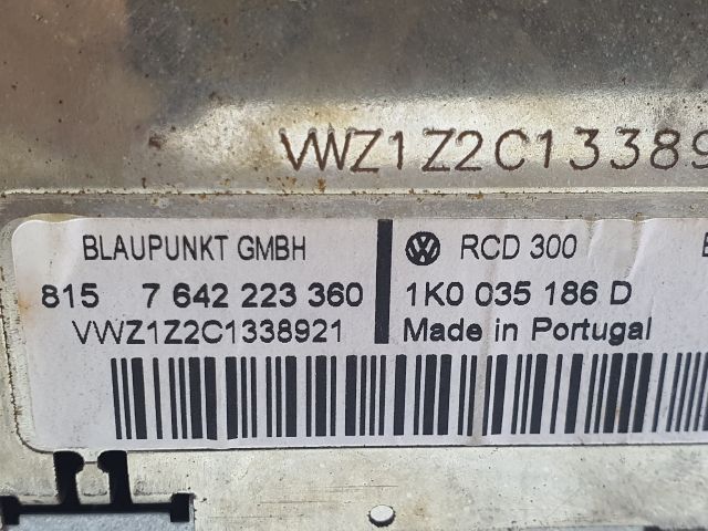 bontott VW TOURAN Rádió / CD