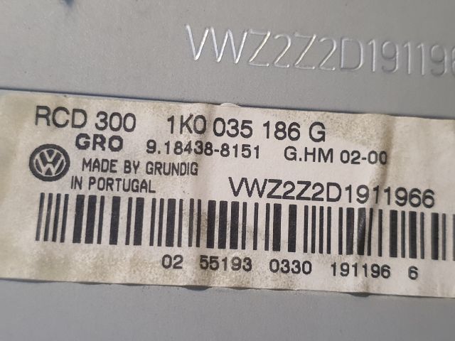 bontott VW TOURAN Rádió / CD