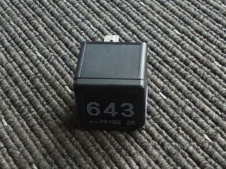 bontott VW TOURAN Relé