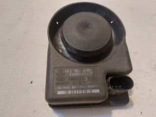 bontott VW TOURAN Riasztó Hangszóró