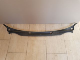 bontott VW TOURAN Szélvédő Alatti Műanyag Elem