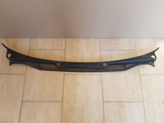 bontott VW TOURAN Szélvédő Alatti Műanyag Elem