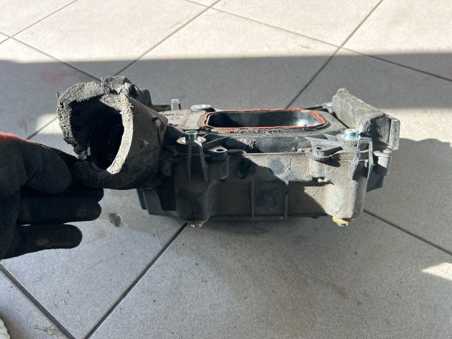 bontott VW TOURAN Szintszabályzó Kompresszor