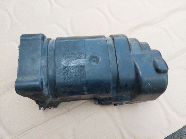 bontott VW TOURAN Szívás Zaj Csökkentő Doboz