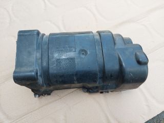 bontott VW TOURAN Szívás Zaj Csökkentő Doboz