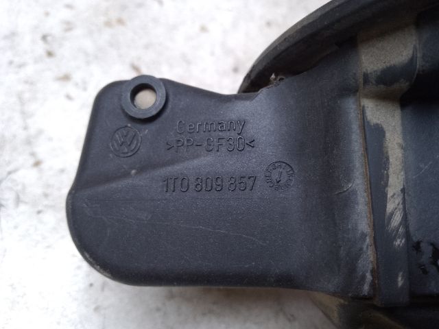 bontott VW TOURAN Tankajtó