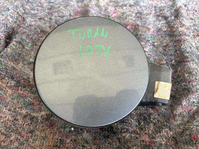 bontott VW TOURAN Tankajtó