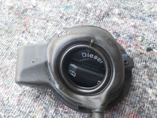 bontott VW TOURAN Tankajtó