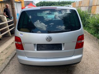 bontott VW TOURAN Tanksapka