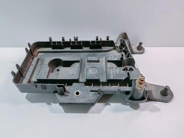 bontott VW TOURAN Tartó Bak