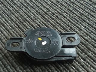 bontott VW TOURAN Tolatóradar Hangszóró