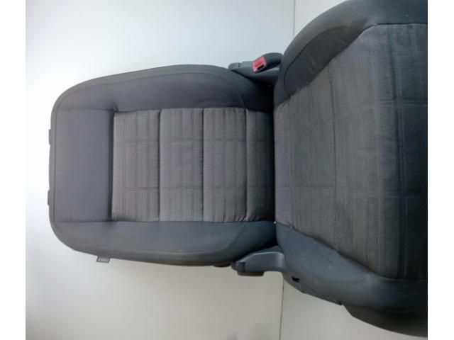 bontott VW TOURAN Ülés (Pozíciófüggetlen)