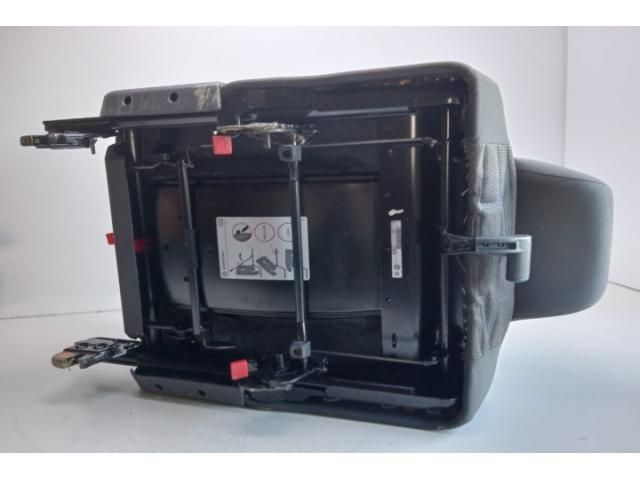 bontott VW TOURAN Ülés (Pozíciófüggetlen)