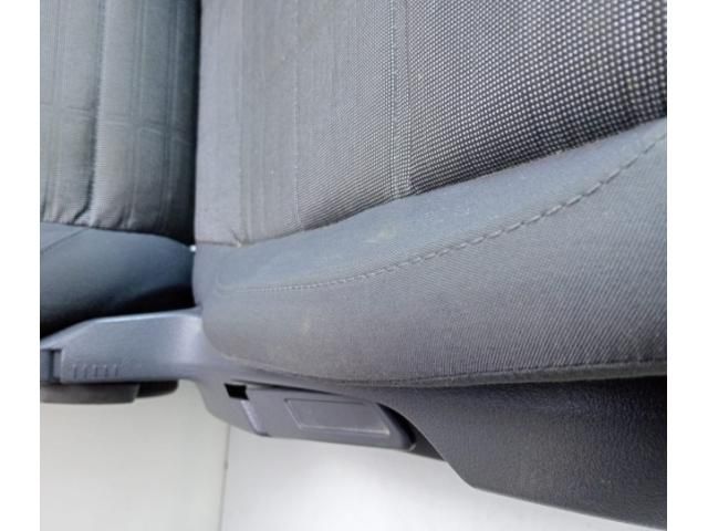 bontott VW TOURAN Ülés (Pozíciófüggetlen)