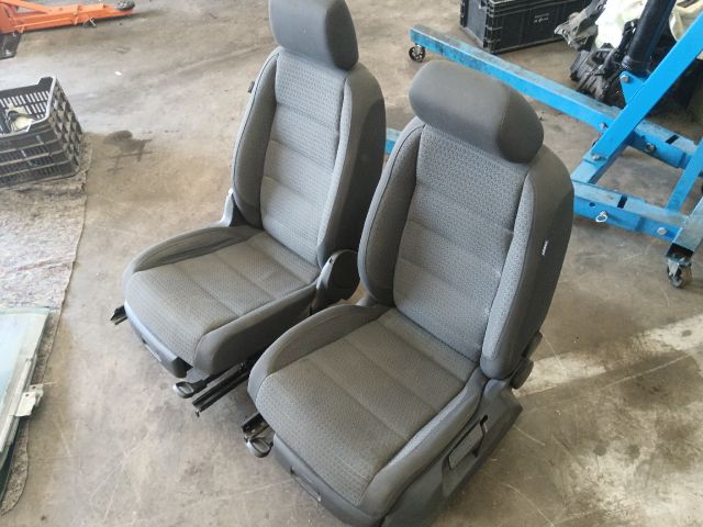 bontott VW TOURAN Ülés Szett