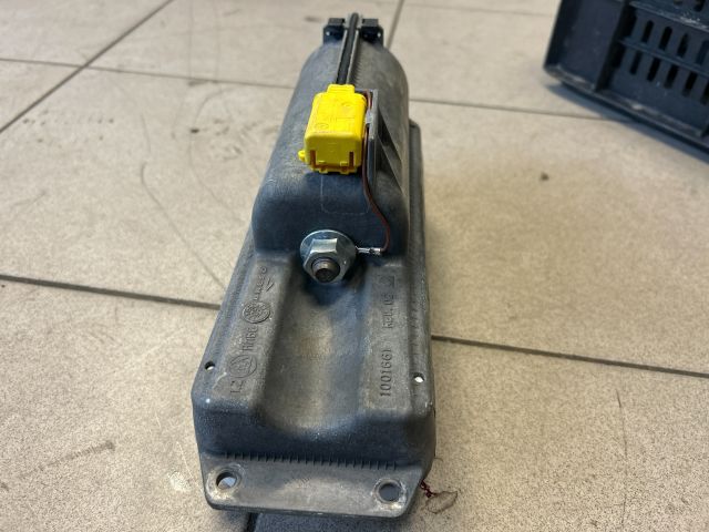 bontott VW TOURAN Utasoldali Légzsák