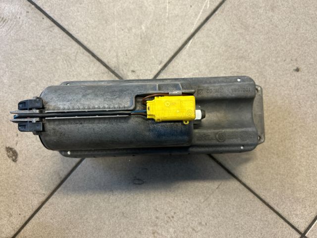 bontott VW TOURAN Utasoldali Légzsák