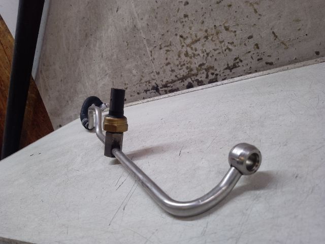 bontott VW TOURAN Üzemanyagcső