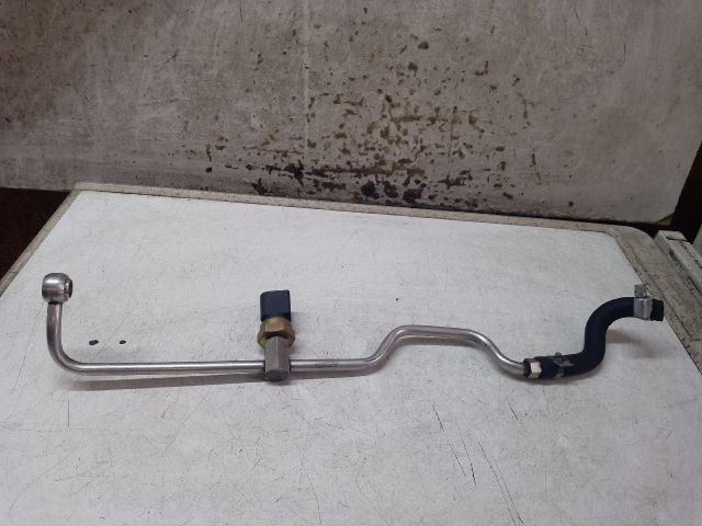 bontott VW TOURAN Üzemanyagcső