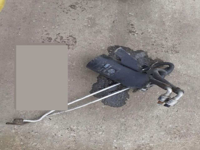 bontott VW TOURAN Üzemanyagszűrő Ház