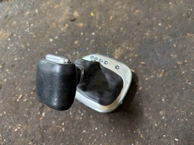 bontott VW TOURAN Váltógomb