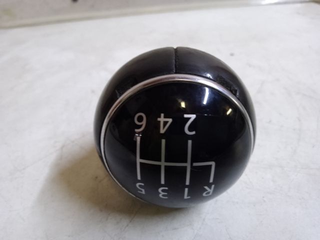 bontott VW TOURAN Váltógomb