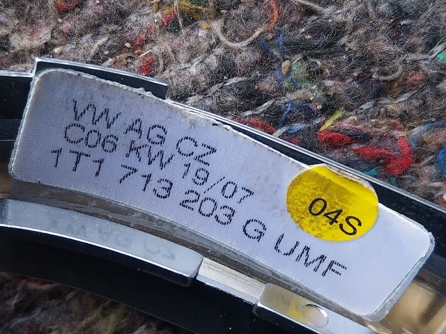 bontott VW TOURAN Váltószoknya Rögzítő Keret