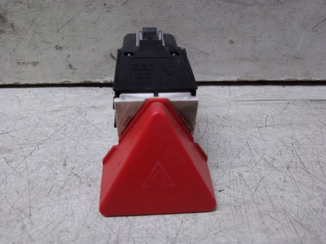 bontott VW TOURAN Vészvillogó Kapcsoló