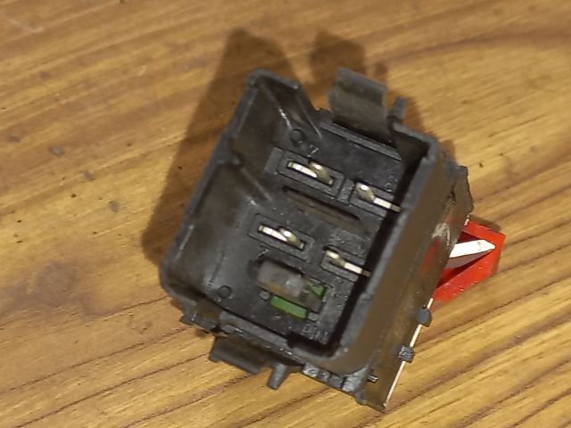 bontott VW TOURAN Vészvillogó Kapcsoló