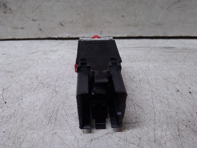 bontott VW TOURAN Vészvillogó Kapcsoló