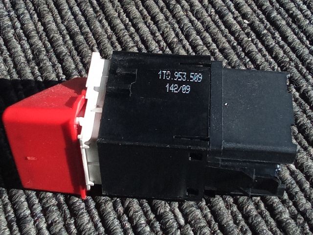 bontott VW TOURAN Vészvillogó Kapcsoló