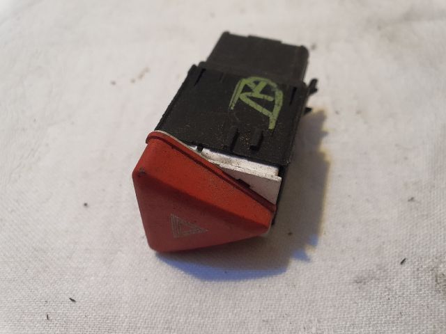 bontott VW TOURAN Vészvillogó Kapcsoló