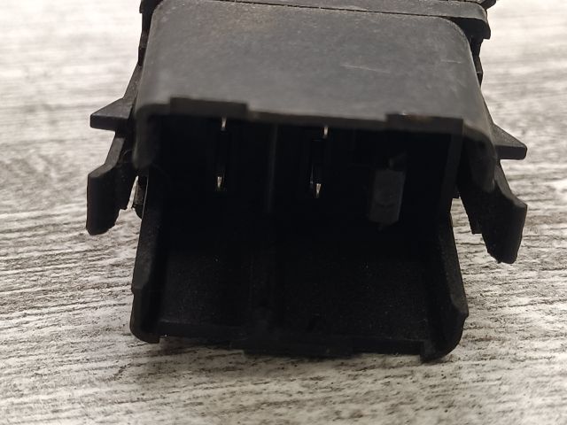 bontott VW TOURAN Vészvillogó Kapcsoló