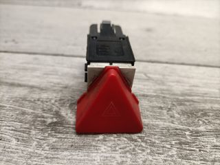 bontott VW TOURAN Vészvillogó Kapcsoló