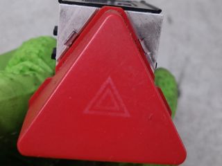 bontott VW TOURAN Vészvillogó Kapcsoló