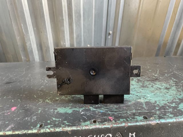 bontott VW TOURAN Vonóhorog Elektronika