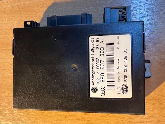 bontott VW TOURAN Vonóhorog