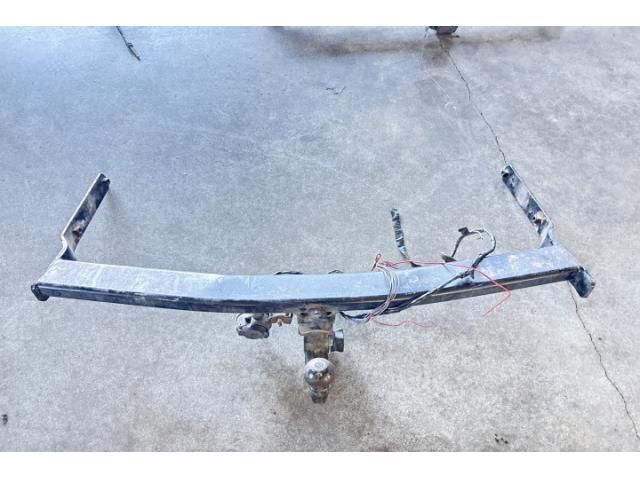 bontott VW TOURAN Vonóhorog