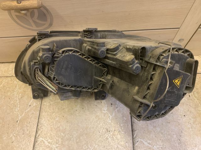 bontott VW TOURAN Xenon Fényszóró Pár