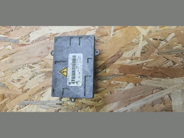 bontott VW TOURAN Xenon Trafó