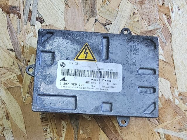 bontott VW TOURAN Xenon Trafó