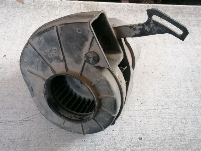 bontott VW TRANSPORTER Generátor