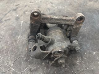 bontott VW TRANSPORTER Jobb hátsó Féknyereg Munkahengerrel