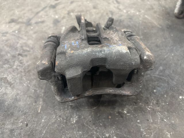 bontott VW TRANSPORTER Jobb hátsó Féknyereg Munkahengerrel