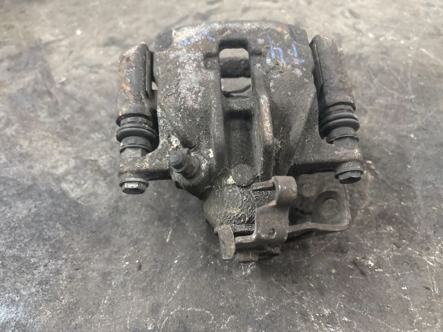 bontott VW TRANSPORTER Jobb hátsó Féknyereg Munkahengerrel