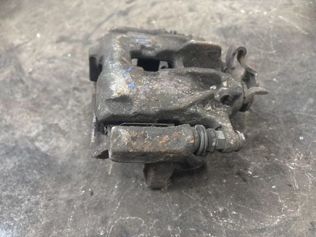 bontott VW TRANSPORTER Jobb hátsó Féknyereg Munkahengerrel