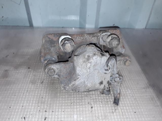 bontott VW TRANSPORTER Jobb első Féknyereg Munkahengerrel