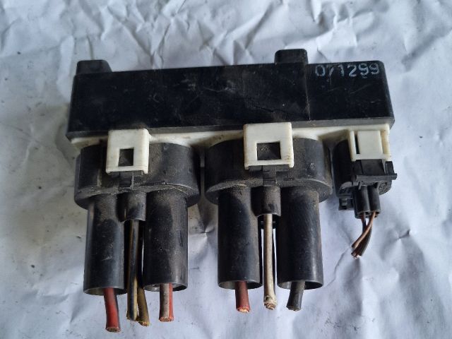 bontott VW TRANSPORTER Hűtőventilátor Relé