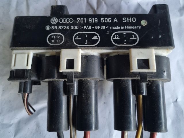 bontott VW TRANSPORTER Hűtőventilátor Relé