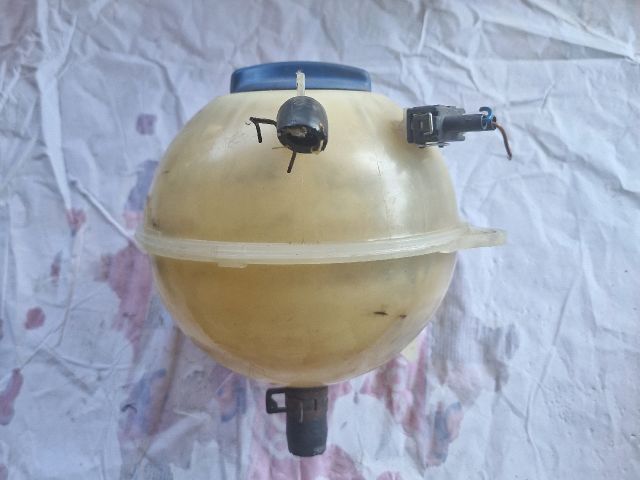 bontott VW TRANSPORTER Kiegyenlítő Tartály